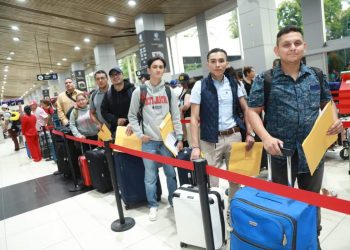 Gobierno de El Salvador anuncia salida de primer contingente de 2024 hacia Canadá