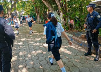 La Policía garantiza seguridad y prevención de violencia en escuelas