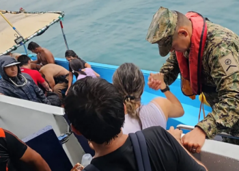 Avioneta con nueve personas cae en islas Galápagos sin dejar víctimas