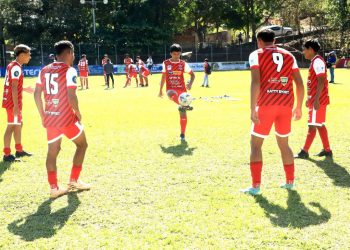 Dura visita para el líder de la Liga Nacional de Fútbol