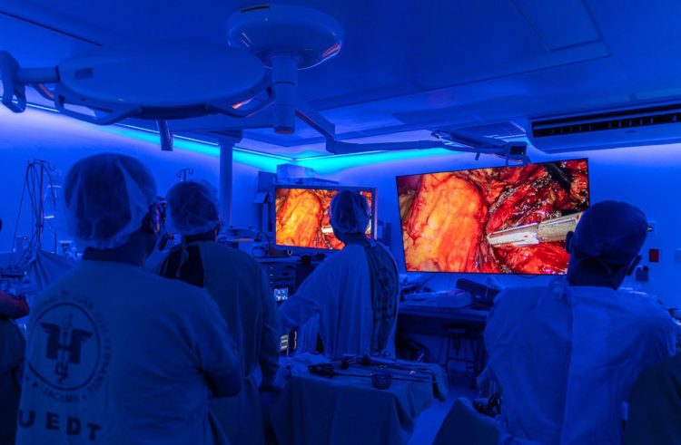 El equipamiento del Centro Nacional de Trasplantes brinda oportunidad de cambiar el estado de salud de la población. Foto: Minsal.