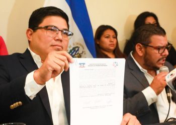 ARENA expulsa a concejales de San Salvador por denunciar irregularidades