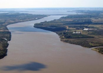 Muere médico uruguayo intentando cruzar a nado el Río de la Plata