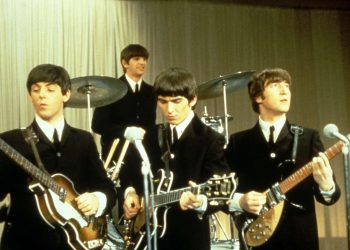 Sam Mendes dirigirá cuatro filmes biográficos sobre los Beatles
