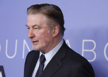 Alec Baldwin irá a juicio en julio por tiro mortal en set de «Rust»