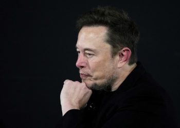 Musk anuncia que su chatbot Grok será de «código abierto»