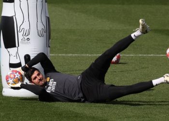 Portero del Real Madrid, Thibaut Courtois, se rompe el menisco de la rodilla derecha