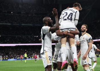 La fortuna le sonríe al Real Madrid en el debut goleador de Arda Guler