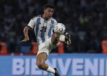 Dybala se perderá amistoso contra la Selecta por lesión en el muslo