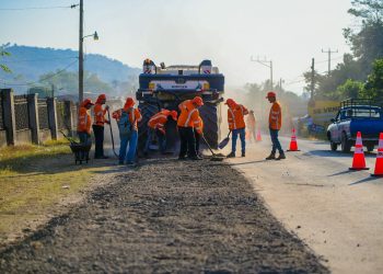 Comienza la reparación de carretera en Cabañas