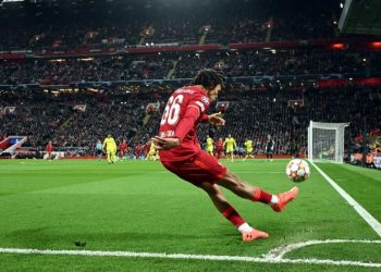 Liverpool se interesa por la IA de Google para los saques de esquina