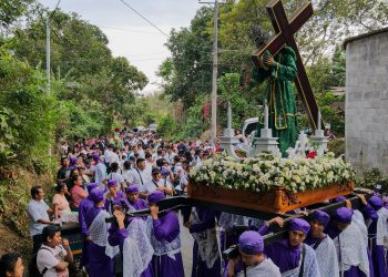 Prohíben venta de bebidas alcohólicas en la Semana Santa en Nahuizalco, Sonsonate