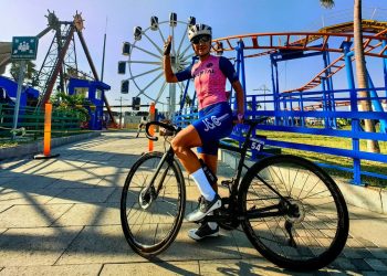 El pelotón multicolor avanza rumbo a Nahuizalco en el Tour El Salvador 2024