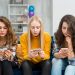 Florida aprueba ley para restringir redes sociales a adolescentes