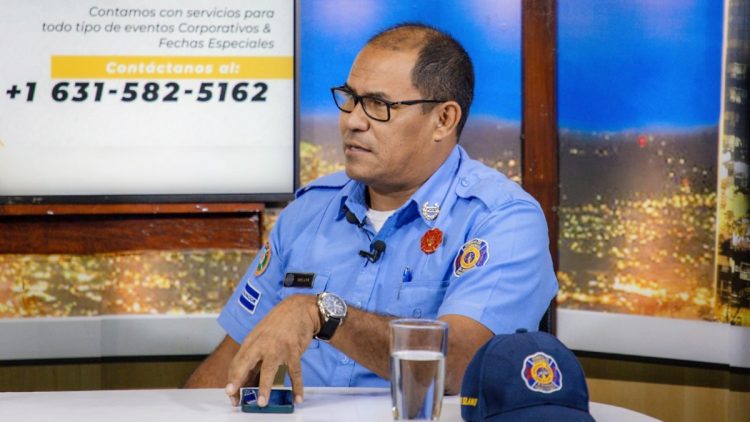 Baltazar Solano, director general del Cuerpo de Bomberos.