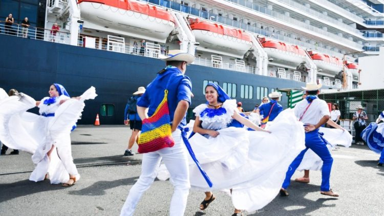 El Salvador es ejemplo para el mundo en seguridad y propuesta turística.