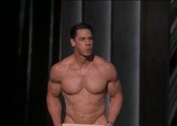 John Cena se roba el show con una peculiar presentación en los Premios Óscar 2024