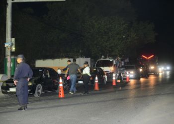 Policía saca de circulación a conductor en estado de ebriedad en Santa Ana