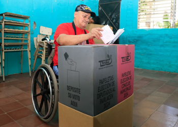 Personas con discapacidad emiten sufragio con normalidad