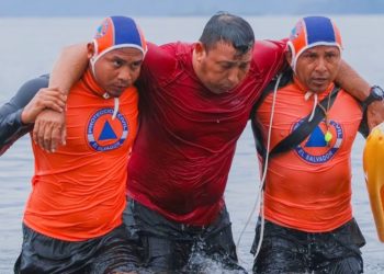 Protección Civil pide acatar indicaciones de los guardavidas