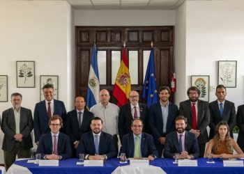 Clima de negocios de El Salvador atrae a empresas españolas