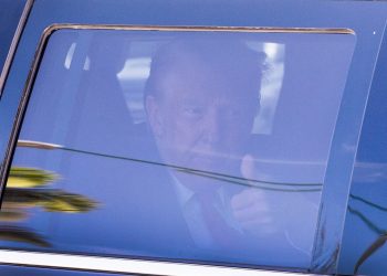 Juez de Georgia descarta seis cargos contra Trump