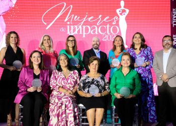 PAILL reconoció el aporte de 40 mujeres líderes en El Salvador