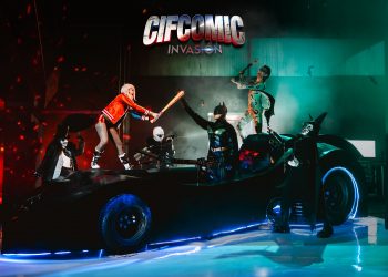 Hoy espectacular inicio de CIFCOMIC, conoce el Batimovil de Batman
