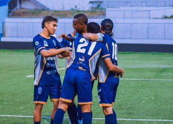 San Salvador llenó de goles a Ahuachapán