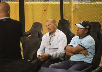 «Los jugadores deben comportarse a la altura, en un partido importante de la Liga», Zarco Rodríguez