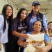 Gobierno de El Salvador entrega paquetes de alimentos a mujeres en La Paz