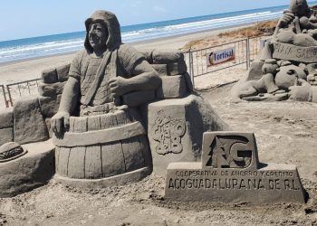 Sismos afectan la exposición de esculturas en La Unión