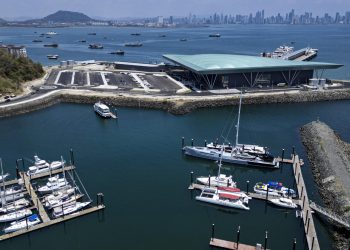 Panamá inaugura terminal de cruceros construida por consorcio chino-belga