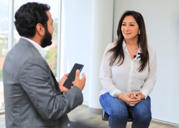 «Estamos en un momento histórico de hacer un cambio en La Libertad Este», candidata a alcaldesa, Michelle Sol