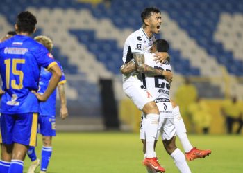 Alianza destronó del liderato a Limeño con goleada