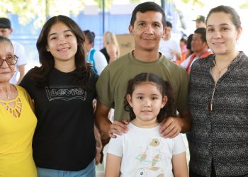 Familias de La Libertad destacan agilidad para emitir el sufragio