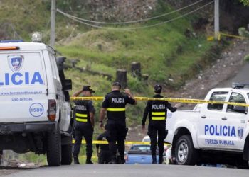 Presidente de Costa Rica admite que no cuenta con mecanismos de seguridad para combatir el narcotráfico