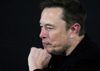 Musk tendrá que seguir sometiendo a revisión sus publicaciones sobre Tesla