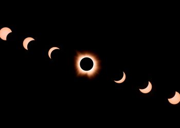 Eclipse total de Sol: cuatro minutos de la oscuridad a la luz