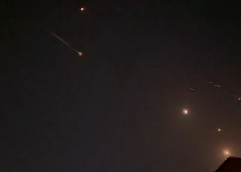 Fuerzas estadounidenses derriban drones iraníes que apuntaban a Israel