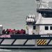 Con un sistema de asilo británico congestionado, el parlamento aprueba ley para expulsar inmigrantes a Ruanda