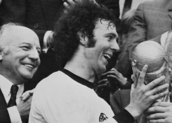 Beckenbauer tendrá una estatua delante del Allianz Arena