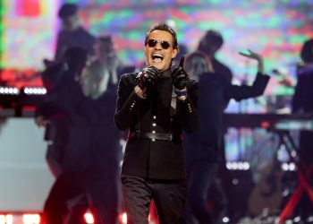 Marc Anthony poner ritmo y sabor con su nuevo álbum «Muévense»