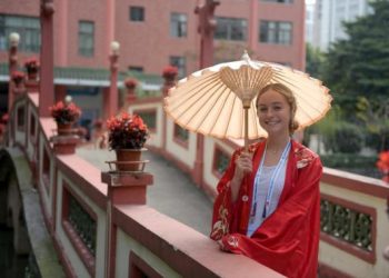 Ciudad china de Guangzhou acoge verano más temprano desde 1961