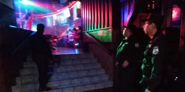 Policía efectúa registros en cervecerías y discotecas de San Salvador
