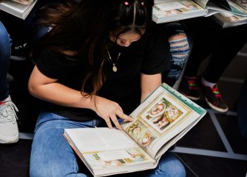 China donará 1,000 libros a la Binaes