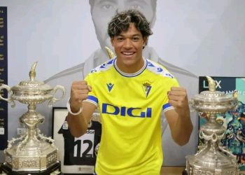 FIFA aprobó la incorporación de Francis Castillo, a la Selecta