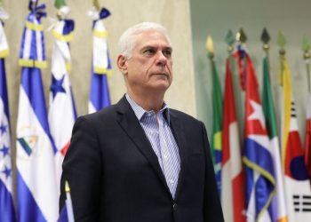 Familia Párker se enriqueció con $2.3 millones