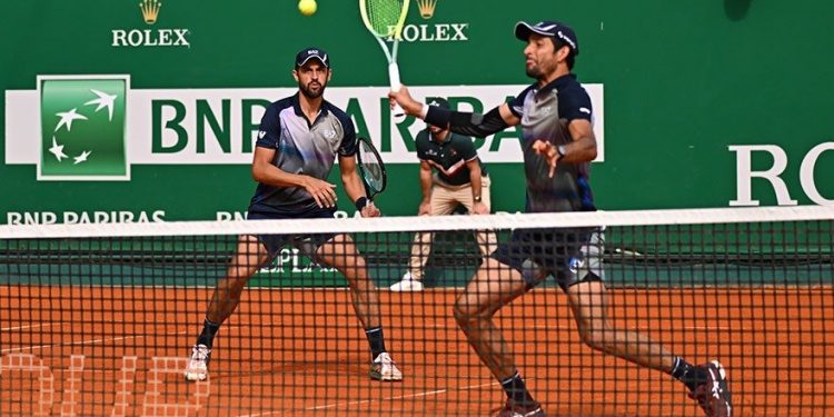 Marcelo Arévalo junto al croata Mate Pavic, avanzaron a  tercera ronda de Roland Garros. Foto/ Archivo DES