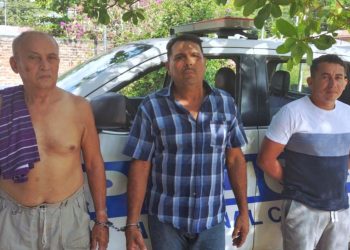 Capturan a encargados de guardar armas de fuego para pandillas en Chalatenango